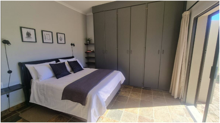 5 Bedroom Property for Sale in Swartruggens North West